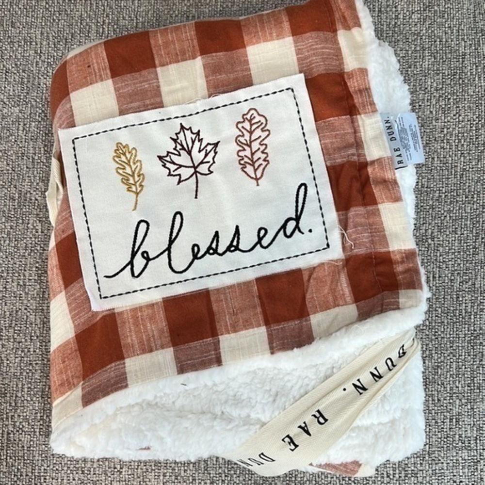 Rae Dunn - ‘Blessed/Leaves’ Rust Plaid/Sherpa throw. NWT. *Last One!
